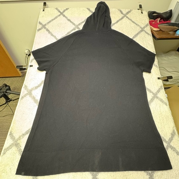 Lululemon Cashmere Poncho Womens M/L Opened Up Tee Shirt Hooded Cashlu Blend - Picture 9 of 9